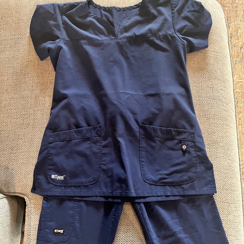 Greys anatomy navy scrub set (see description)